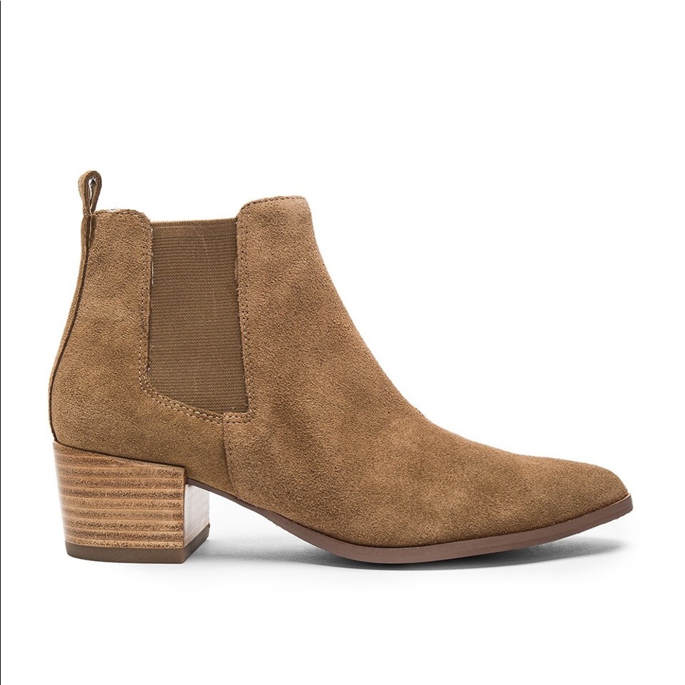 Steve Madden Chelsea boots